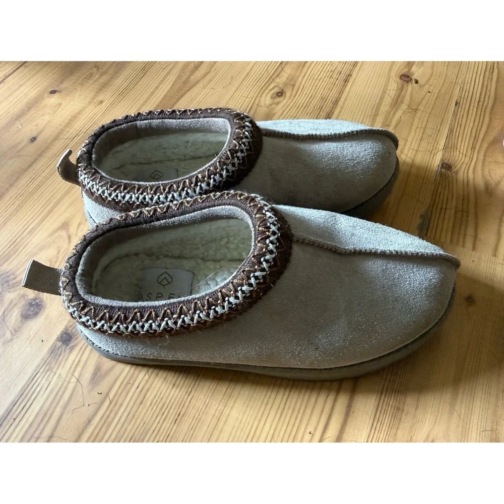 Aspen Kids Tan Suede Faux Shearling Lined Slippers Size 1 Slip On House Shoes